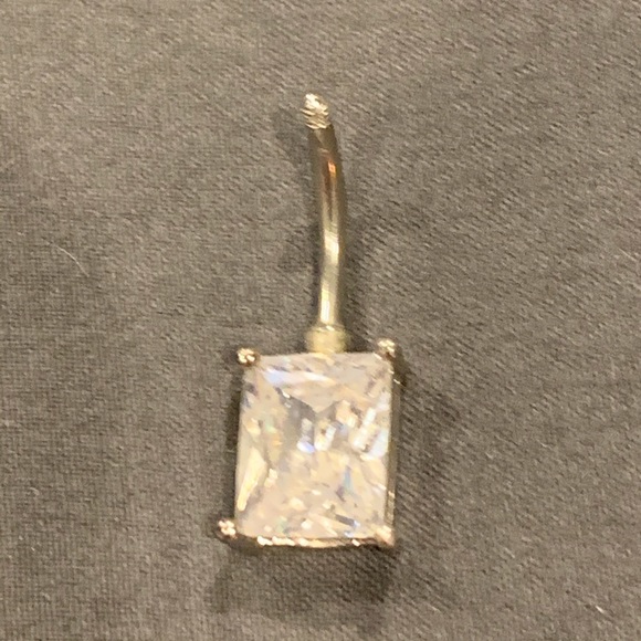 Belly Button Ring - Square Rhinestone - Picture 2 of 8